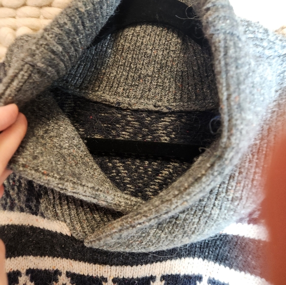 Vintage Gap Geo Fair Isle Wool & Alpaca blend Knitted Shawl Collar Sweater - Picture 6 of 8